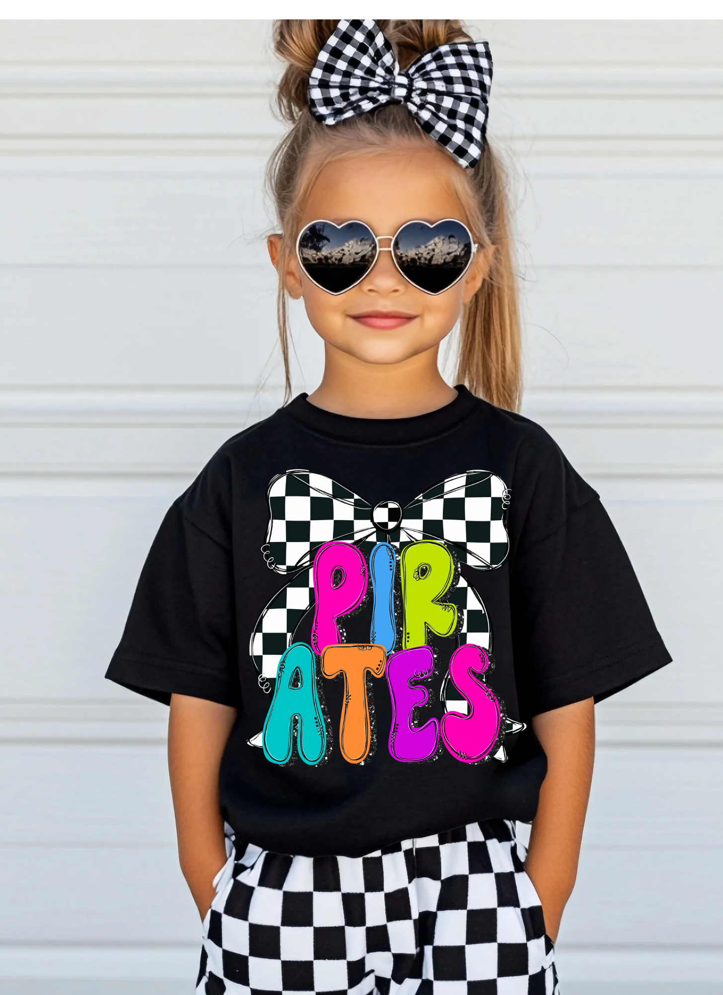 Neon pirates